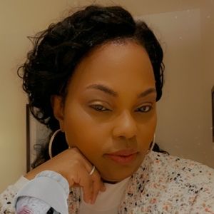 Meet your Posher, Rashema